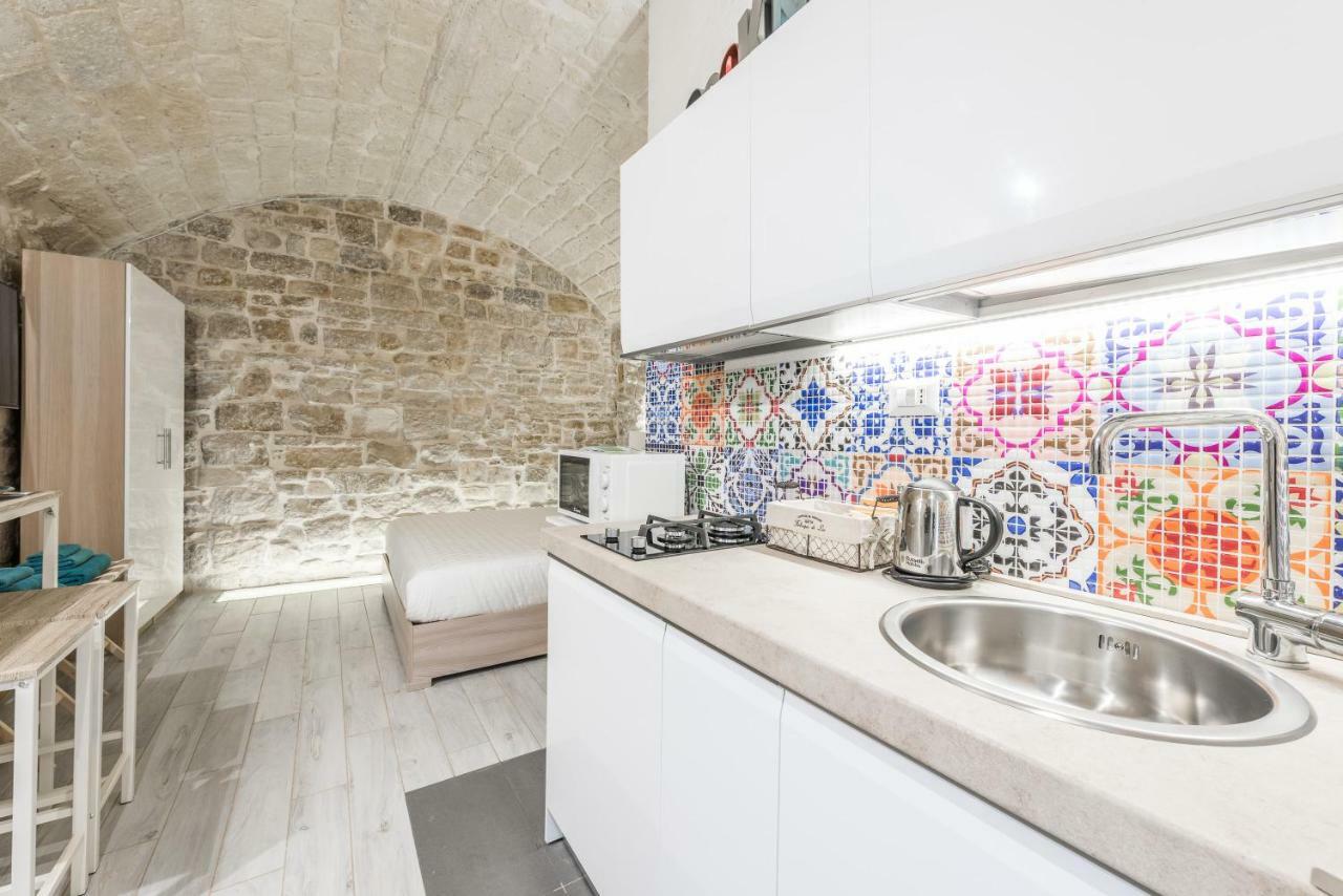 San Nicola Old Town Apartment Casatuabari Extérieur photo